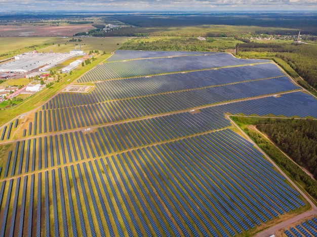 Jakie są zalety różnych typów systemów przechowywania energii dla instalacji fotowoltaicznych?